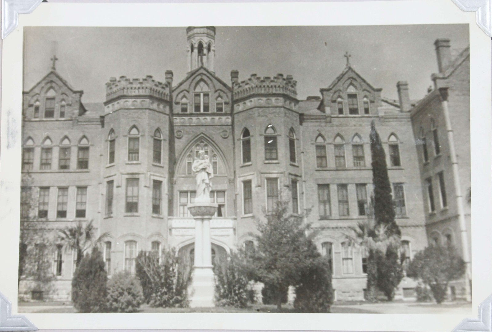 Picture 17 of 24