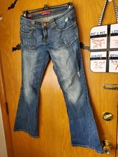 Vigoss Women's Flare Jeans Size 7 Distressed Medium Blue Denim Hippie Boho 