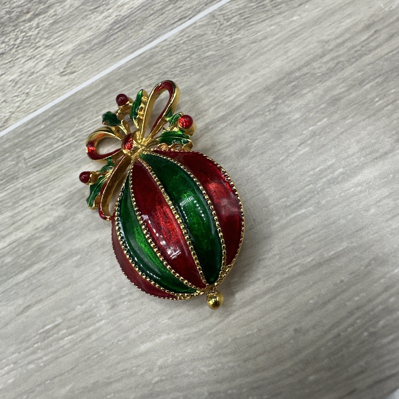 Vtg Enamel Macy’s Holiday Brooch w/ box. See pics.