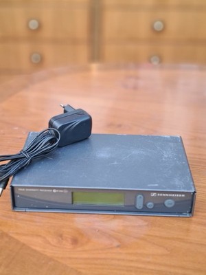   Sennheiser EM 300 G2 True Diversity Receiver   786 822 MHz