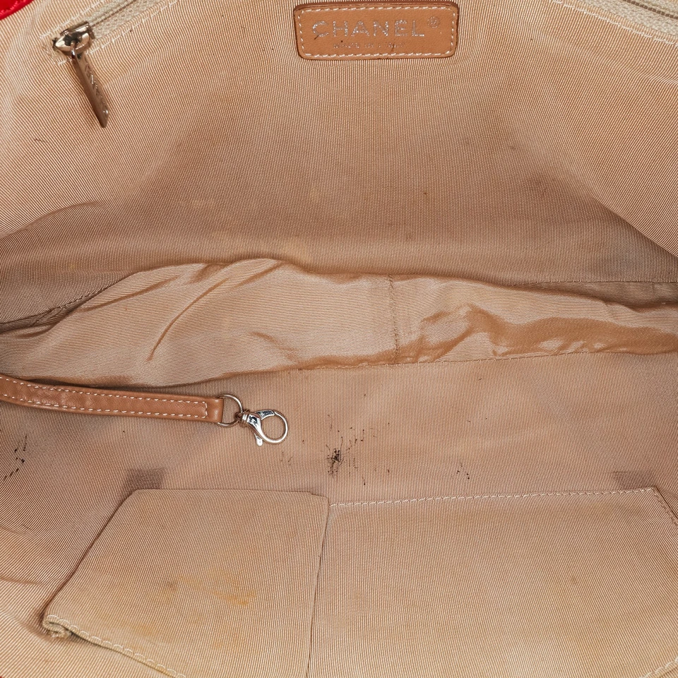 Bolso de Mano Chanel Autenticado Acolchado Caviar Expandible Cremallera Cuero Rojo Foto 4 de 4