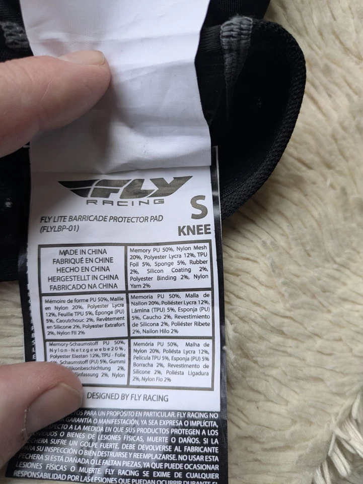 Fly Racing Barricade Lite Knee Guard Small Black - Image 3 of 4