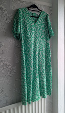 M&S Petite 18 Green & White Floral V-Neck Puff Sleeve Midi Dress Viscose