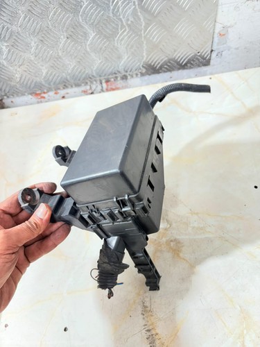 FORD FLEX MOTOR SICHERUNGSRELAIS ABZWEIGKASTEN BLOCK PANEL OEM8G1T-14A003-AG