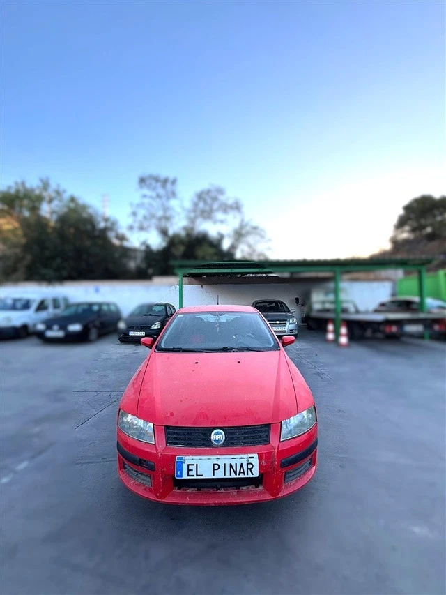 Faro derecho 104642 para FIAT STILO 1.6 G 2001-2007 2003 Foto 3 de 4