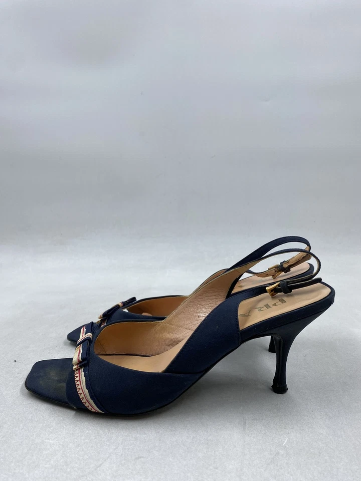 Tacones Prada azul marino con hebilla de satén con lazo con tira trasera W 6 Foto 3 de 4
