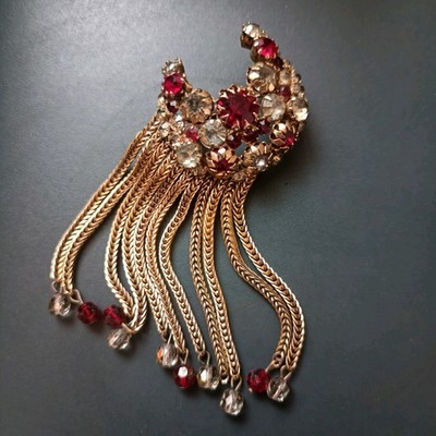 Vintage Brooch with Tassels   Gold Tone   Faceted Stones   Unmarked