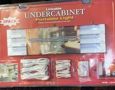 Lights of America 18” Florescent Under Cabinet Light Fixture 3 Pack  7110 Sealed