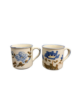 Vintage Senator Collection Stoneware Tassen mit Blumenmuster   Antike Porzellan-