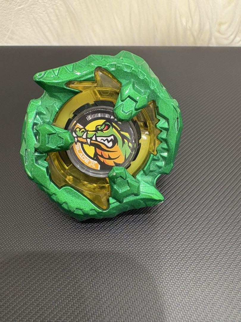 ベイブレードX クロコクランチ2-60Q メタルコート グリーン4個セット Rare Bey] Croc Crunch 2-60Q unboxing and battle! Too cool
