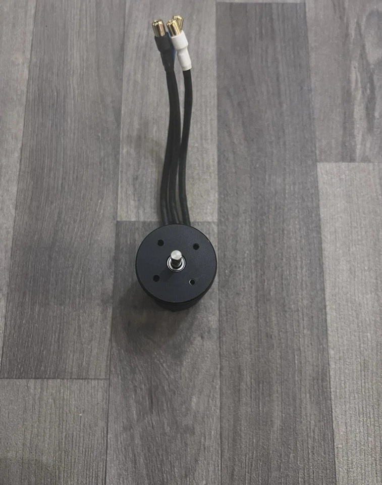 Traxxas Brushless Motor 2000KvTRX3483 SLEDGE, Maxx Slash, RichtigStabil Motor. - Bild 2 von 4