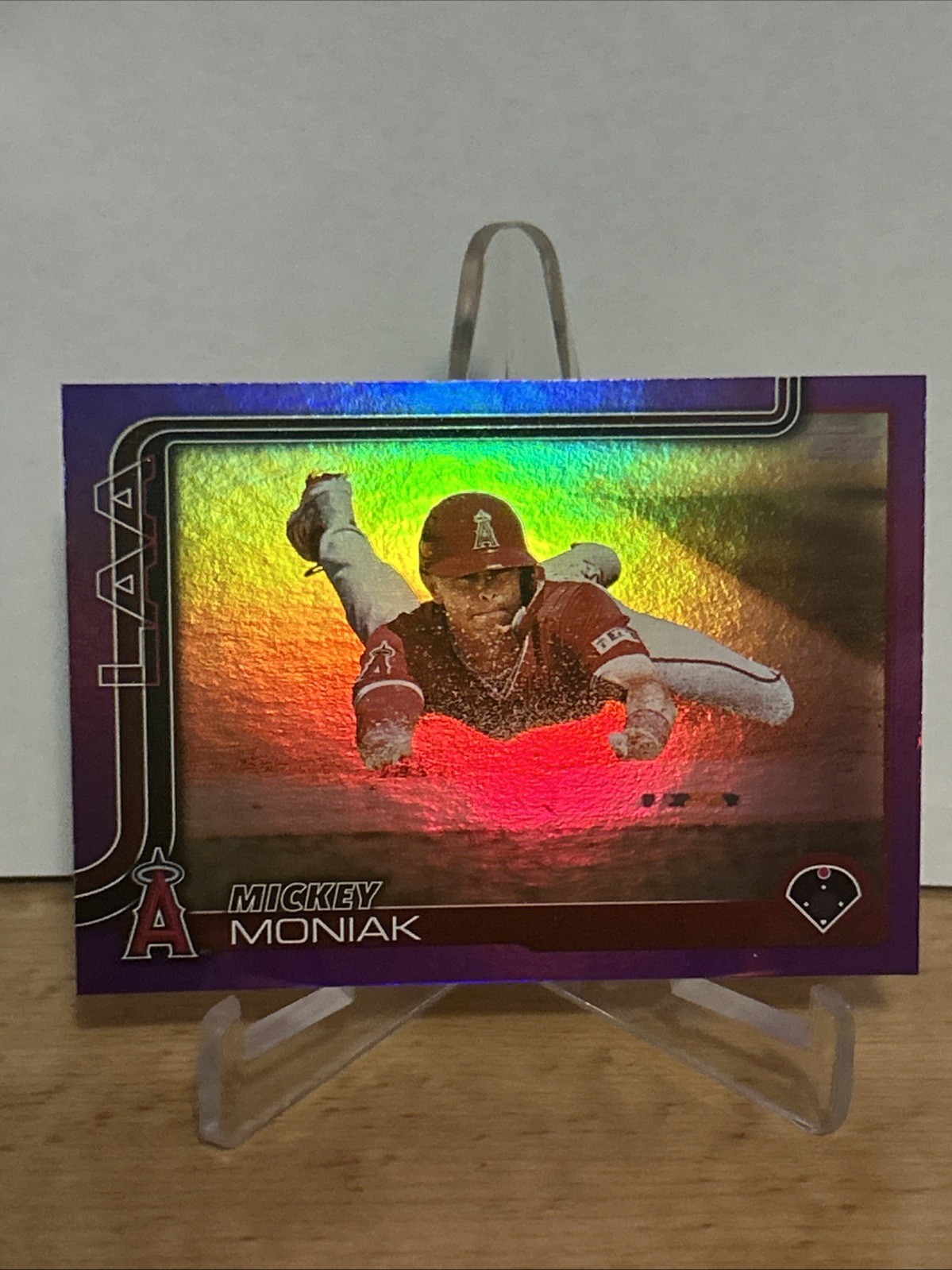 2025 Topps Series 2 - Mickey Moniak #479 Purple Rainbow Foilboard /250