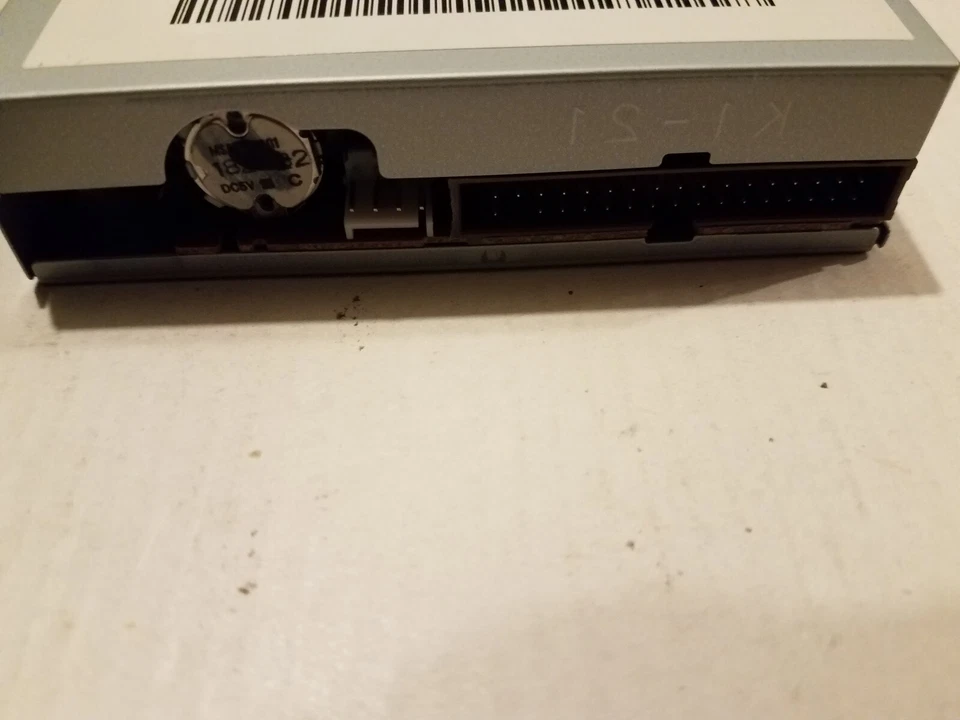 Sony MPF920-F Internal 3.5" Floppy Disk Drive Biack No Bezel - Image 4 of 4