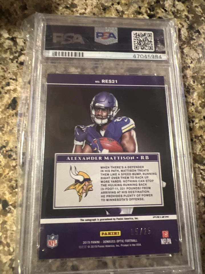 Alexander Mattison 2019 Panini Donruss Optic Rookie Elite Series Auto 15/25 MT9 - Image 3 of 3