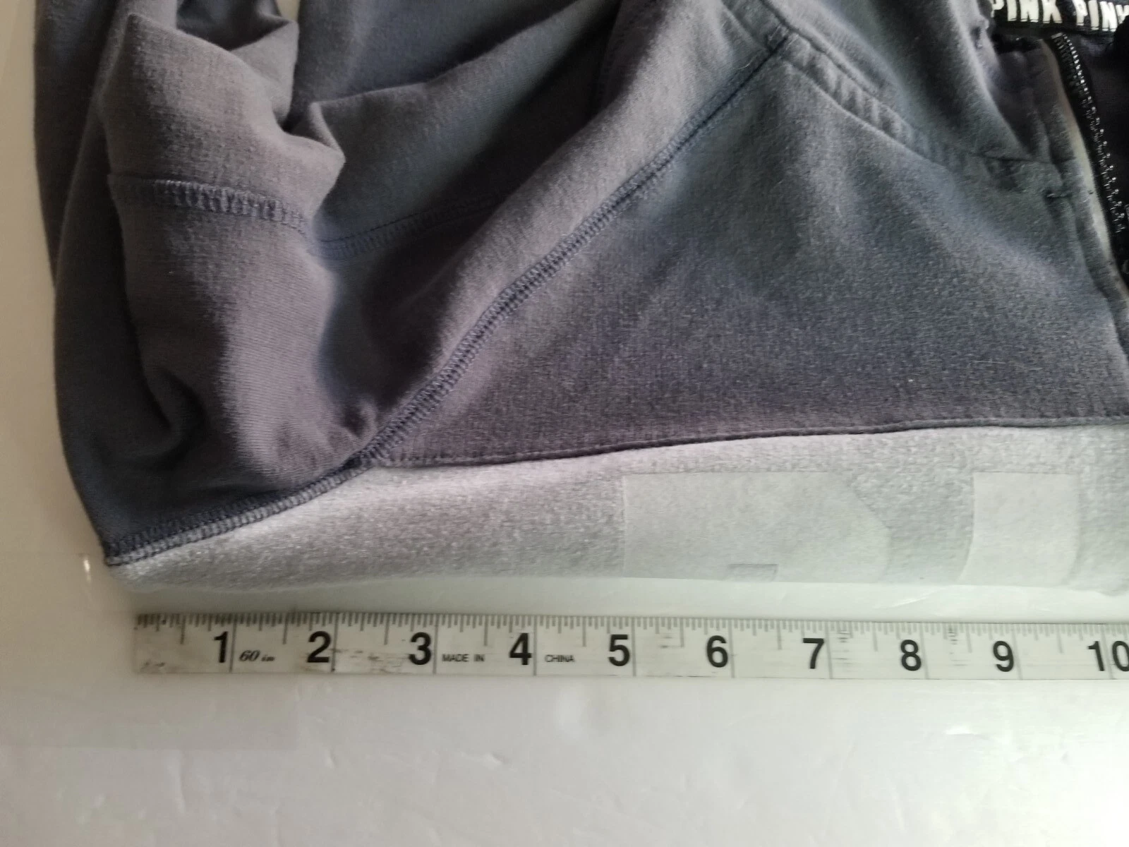 UNDERCOVER Felpa donna rosa Victorias Secret piccola grigia con cappuccio logo tasche spellout