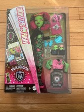 Monster High Fearbook Venus McFlytrap Doll Unearthed Club Varsity Jacket NEW
