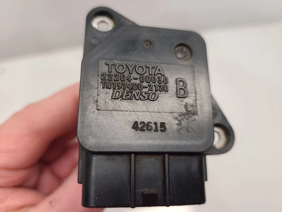 Medidor de flujo de aire Toyota Corolla 2003-08 (1,8 L)  Foto 4 de 4