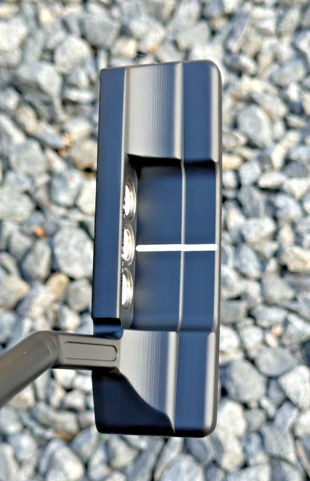 Scotty Cameron Custom Blackout - Cover De Putter En Carbone, Lame Fraisée, Rouge/noir/gris