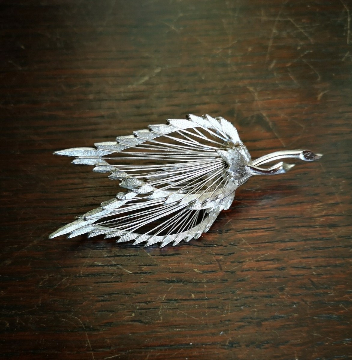 Broche Vintage Argentée Signée BOUCHER - Occasion Bon état, Bijou Ancien
