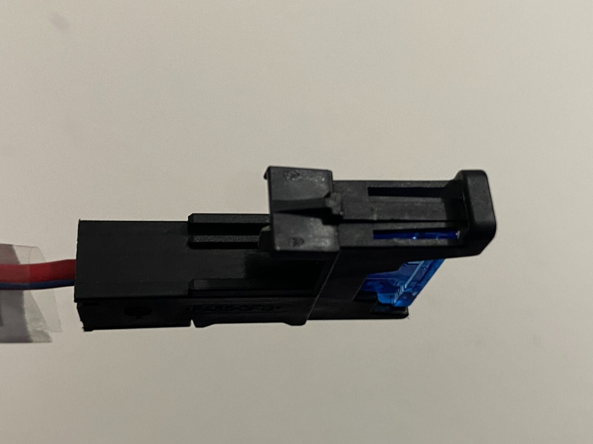 Genuine Mercedes-Benz Wiring Loom Harness Plug Connector 
