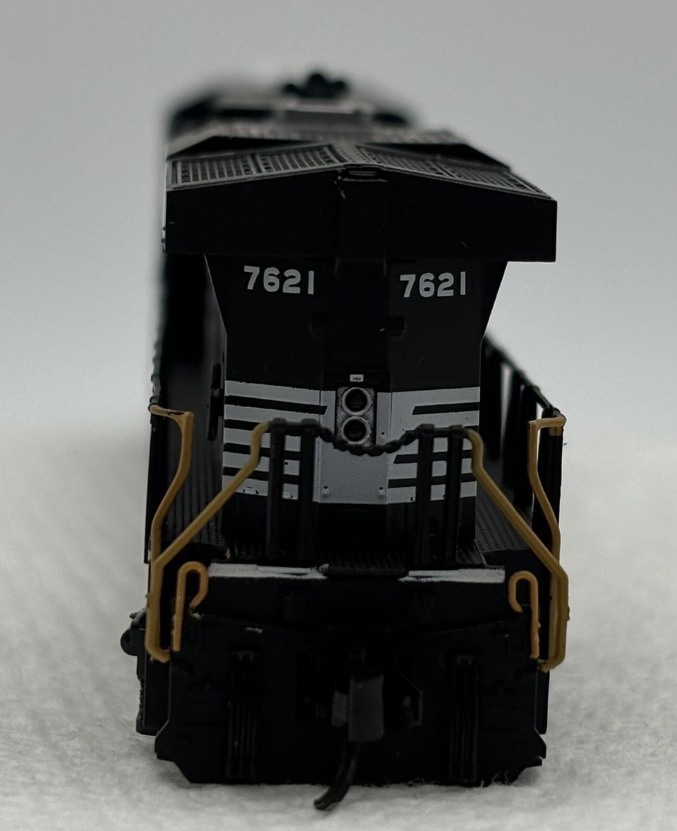 N Scale Fox Valley Models Norfolk Southern ES44AC Diesel