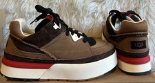 UGG ALL GENDER GOLDENCUSH SUEDE PLATFORM SNEAKERS, WOMEN US 10 MEN 9