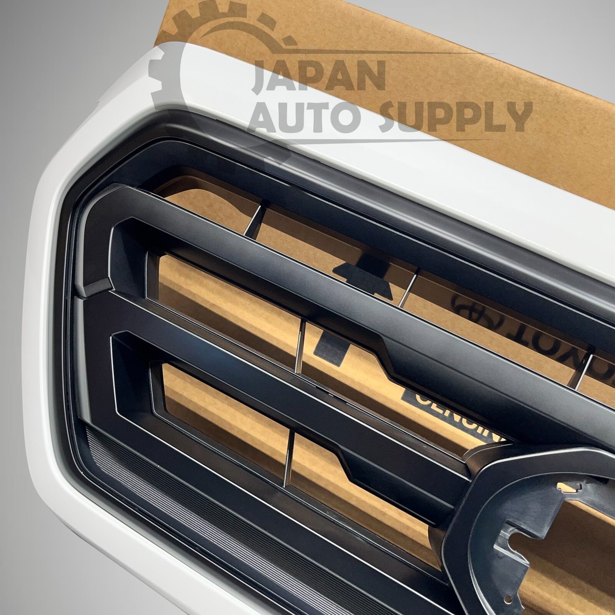OEM GENUINE TOYOTA 18-23 TACOMA SUPER WHITE 040 RADIATOR