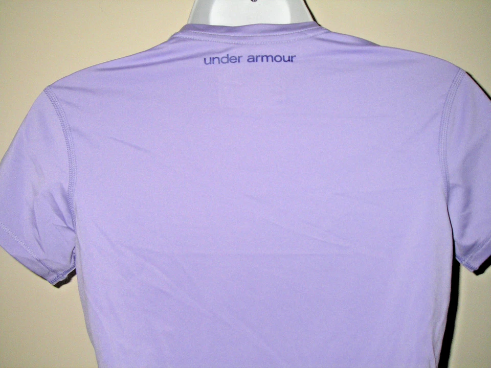 NUEVO CON ETIQUETAS MUJER UNDER ARMOUR SONIC AJUSTADO EQUIPO TÉRMICO ENTRENAMIENTO CORRER TOP SELECCIONAR TALLA   Foto 3 de 3