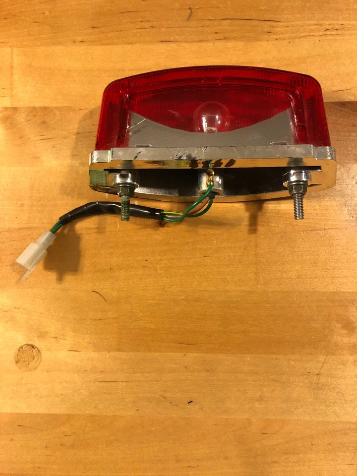 OEM DRR DRX 50 LUZ TRASERA LUZ TRASERA LÁMPARA D.R.R. 50 70 90 CC 50CC 70CC 90CC Foto 3 de 4