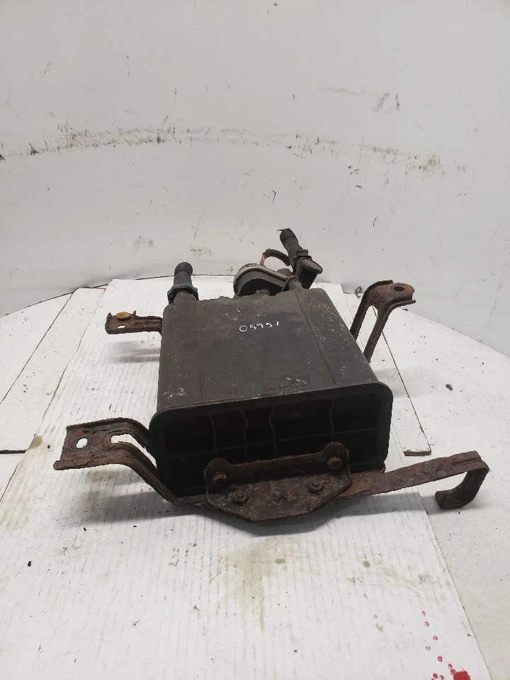 Bote de vapor de combustible TC SCION 2006 1402731 Foto 2 de 4