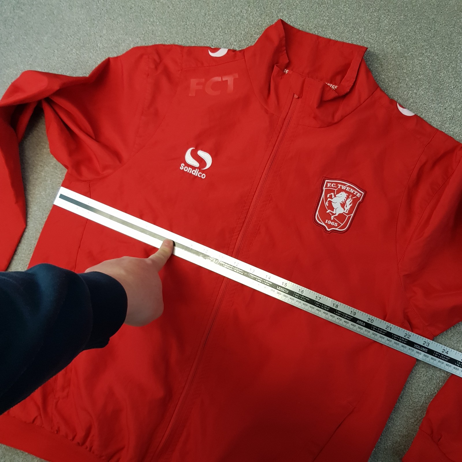 FC Twente Mens Jacket Medium Red Football Track Training Top Netherlands Shell image 7