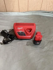 Milwaukee M12 CP2.0 12V 2.0Ah Battery (48-11-2420) & Charger Kit (48-59-2401)
