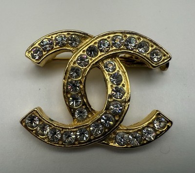 CC ロゴチャーム ゴールド 18k Vintage CHANEL CC Logo Rhinestone Brooch Gold Tone Pin w/ Box