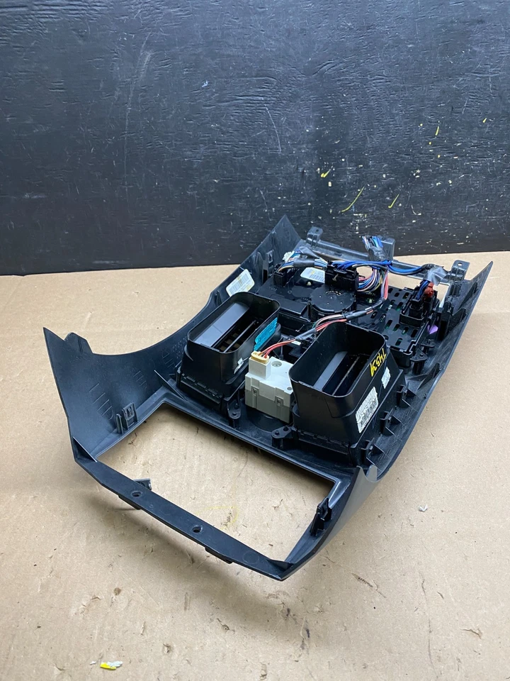 Panel de control climático Chrysler Town Country 2008-2010 tablero central moldura T4539 DG Foto 4 de 4