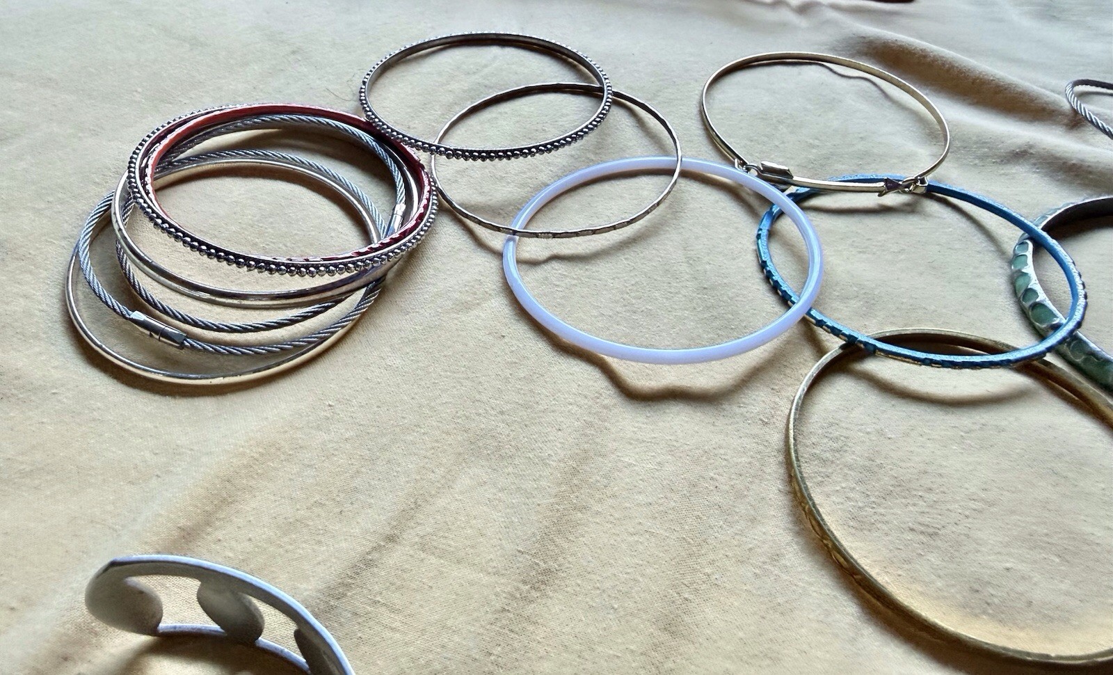 Assorted Multi-Tone Bangle 28 Bracelets Fashion C… - image 6