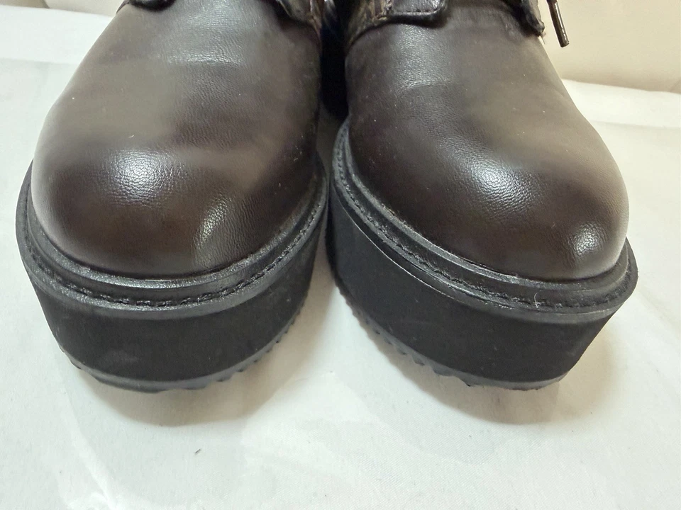 Botas femininas de couro sintético DKNY Roselyn tamanho 6, 7, 7.5, 8.5 marrom com cadarço no tornozelo - Imagem 2 de 4