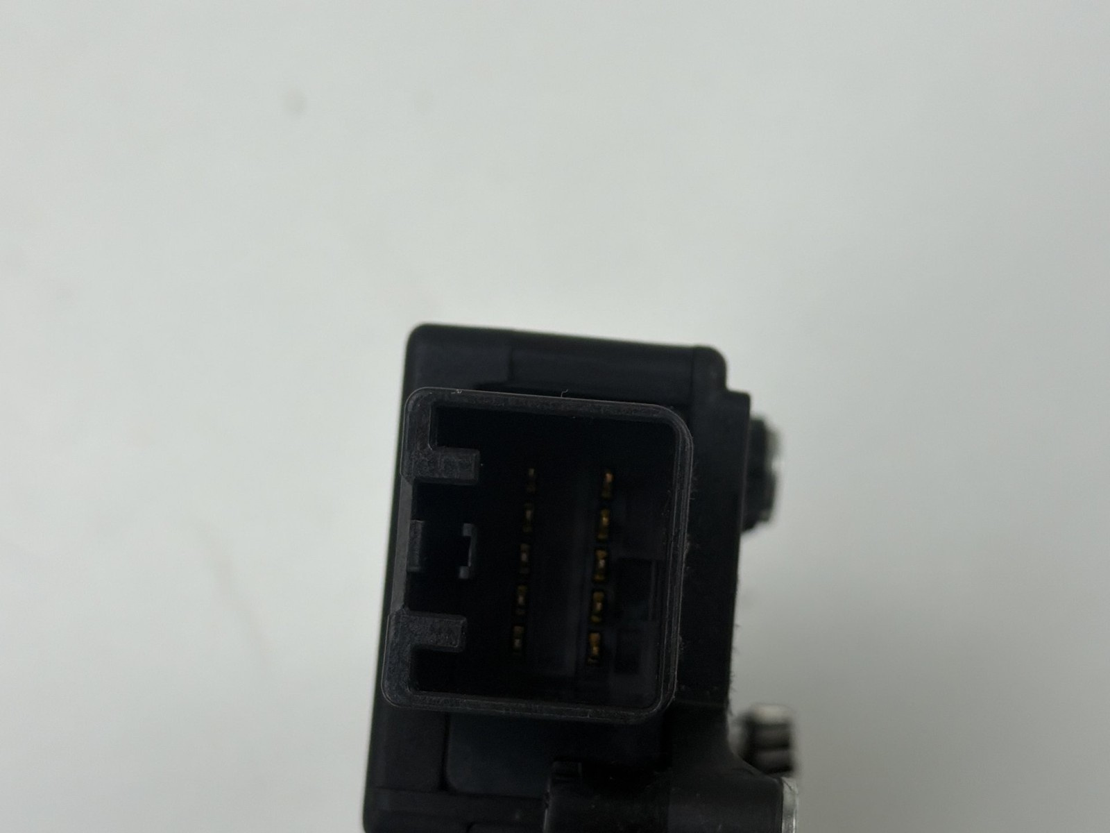 Maserati Quattroporte 2014-2021 Sunroof motor P/N 1711000AA