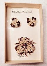 HAND-CRAFTED SHELL BROOCH / PIN AND EARRING SET IN ORIGINAL BOX VINTAGE