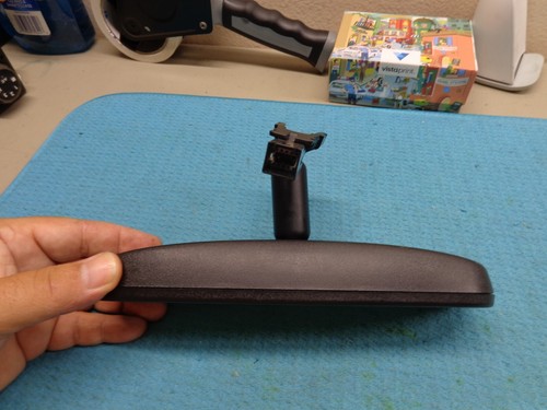 CHEVROLET EQUINOX 18 19 REARVIEW MIRROR AUTO DIM - Picture 3 of 6