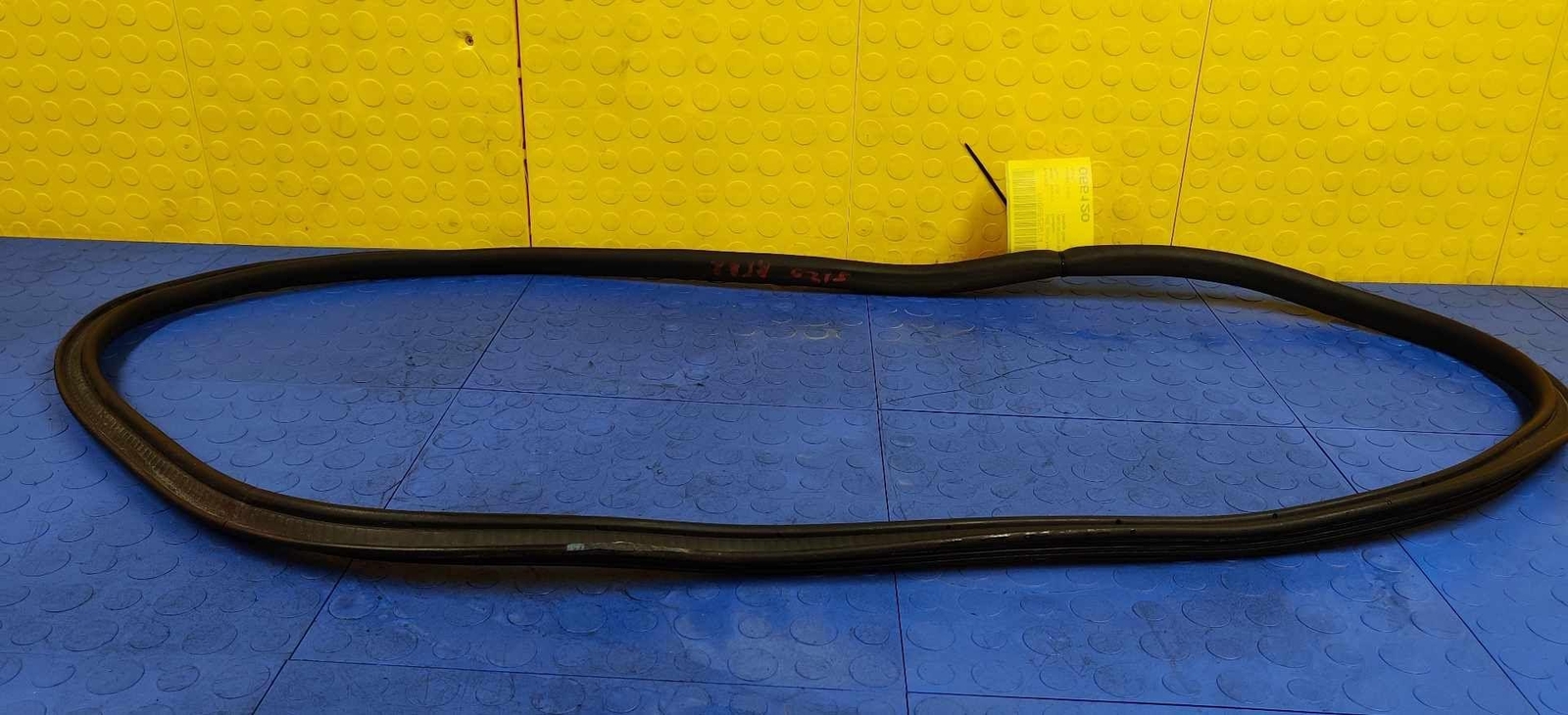 06 07 08 09 BENTLEY Continental GT Trunk Lid Cover Rubber Seal OEM 3W0827705E