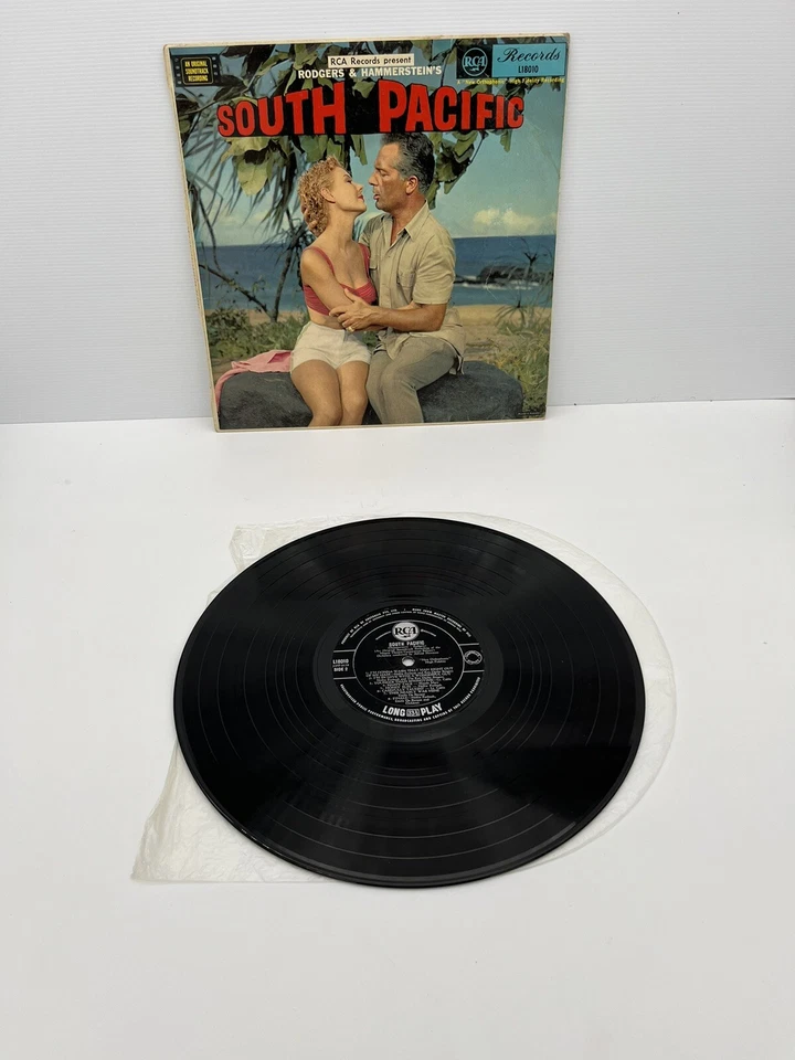 South Pacific Original Soundtrack Rodgers & Hammerstein 1976 Vinyl Record - Image 4 of 4