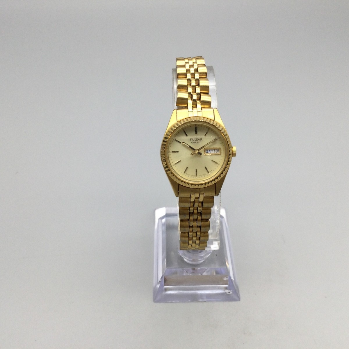 Vintage Pulsar Watch Women 23mm Gold Tone Day Date V733-0030 New