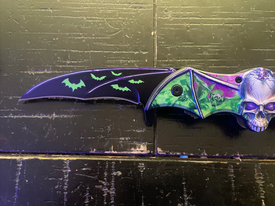 Zombie Skull Tactical Dual Blade Bat Spring Assisted Open Folding Pocket Knife G - Image 4 of 4