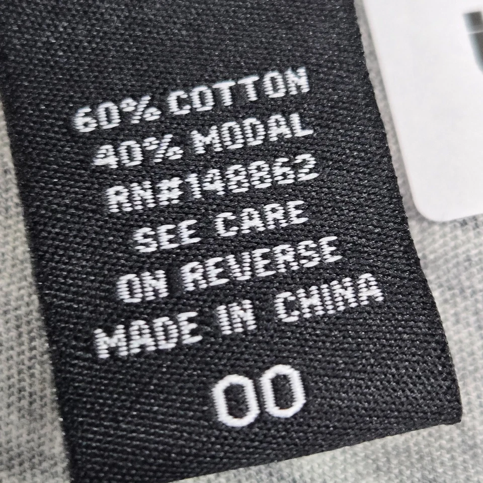 Camiseta Torrid Mujer Top 00 Gris Tigre Estampado Completo Bolsillo Manga Corta Foto 3 de 4