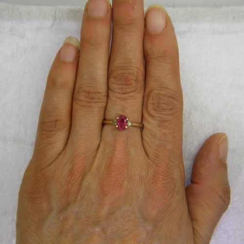Vibrant Pink Tourmaline & Peridot 9ct Yellow Gold Ring size O ~ 7 1/4 - Picture 5 of 8