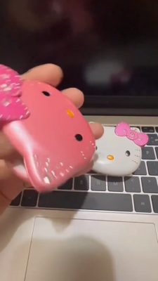 Hello Kitty K688 Flip Cute Lovely Small Mini Phone Unlocked For