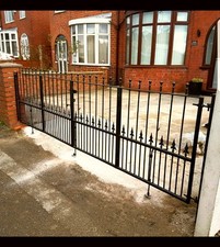 Folding Gate, Metal Iron Gate, Drive Gate, Folding Gate, Bifolding Gate UK