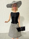 Vintage Barbie 1967 By Mattel  And Pretty As A Picture Dress