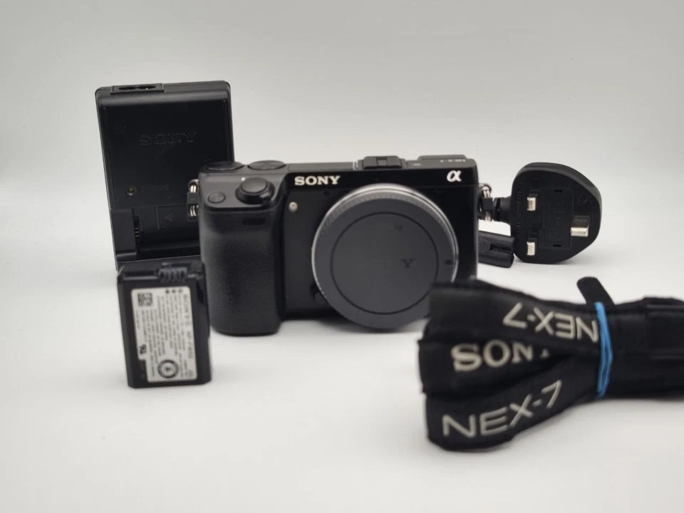Sony NEX-7, photo 1 of 5