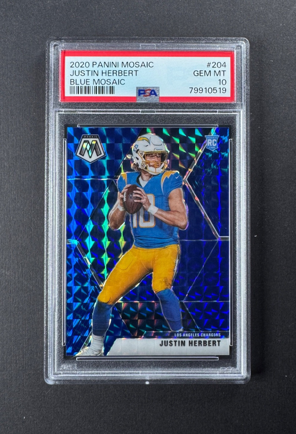 2020 Panini Blue Mosaic Prizm 204 Justin Herbert Chargers Rookie #/99 PSA 10 GEM